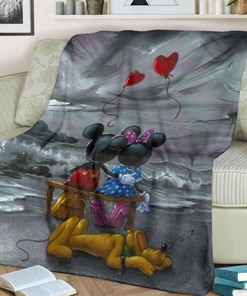 Mickey And Minnie In Love Heart Balloon Disney Best Seller Fleece Blanket Gift For Fan, Quilt Blanket Bedding Set Gift