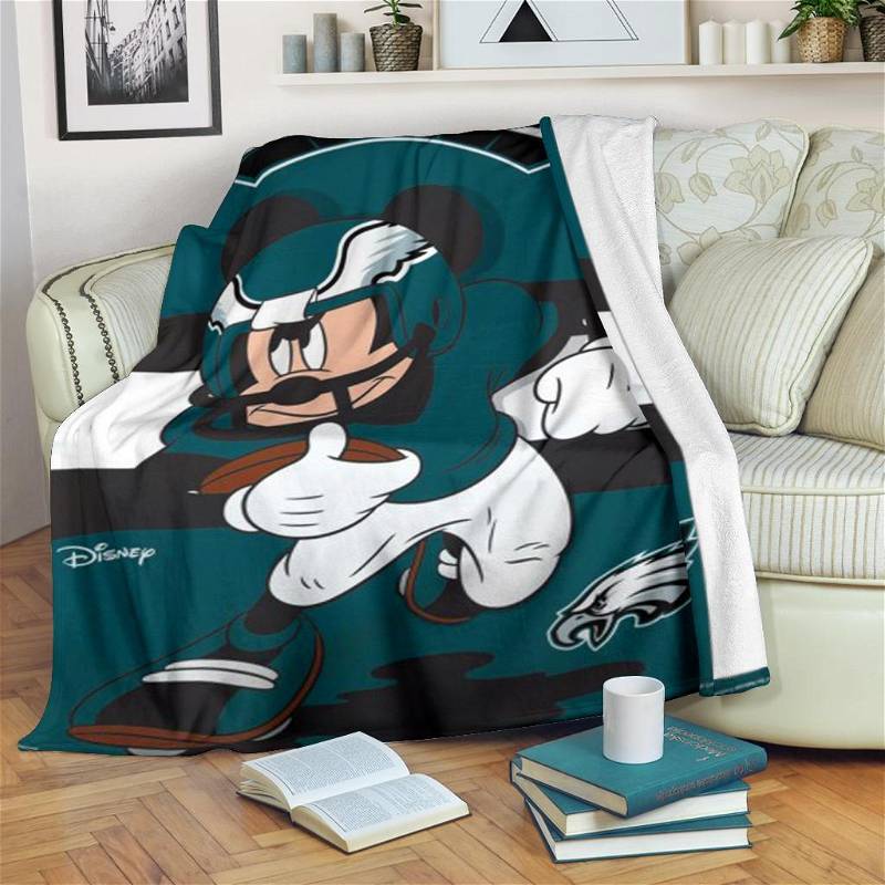 Mickey Plays Eagles Football Sherpa Fleece Blanket Gifts for Family, for Couple