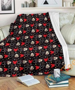 Mickey's Face Walt Disney Sherpa Blanket Fleece Blanket Funny Gifts