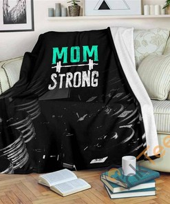 Mom Strong Sherpa Fleece Blanket Gifts for Family, for Couple