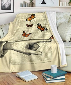 Monarch Butterfly Sherpa Fleece Blanket Gifts for Family, for Couple