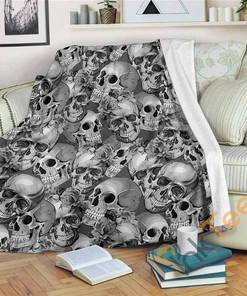 Monochrome Skull Flowers Pattern Sherpa Fleece Blanket Gifts for Family, for Couple