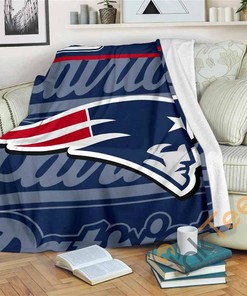 New England Patriot Sherpa Fleece Blanket Gifts for Family, for Couple