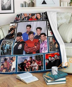 New Kids On The Block Vintage Fleece Sherpa Fleece Blanket Gifts for Family, for Couple