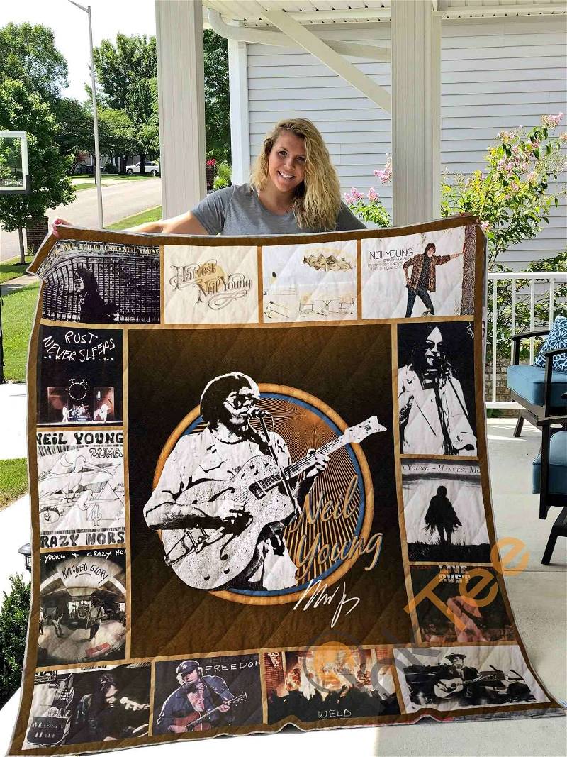 Personalized Best of Neil Young Quilt Blanket Bedding Set