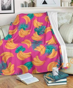 Pink Tropical Banana Pattern Sherpa Fleece Blanket Gifts for Family, for Couple