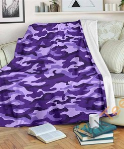 Purple Camouflage Sherpa Fleece Blanket Gifts for Family, for Couple