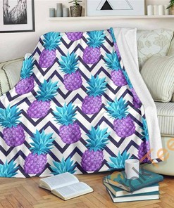 Purple Zig Zag Pineapple Pattern Sherpa Fleece Blanket Gifts for Family, for Couple