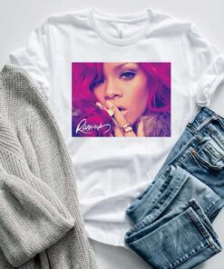 Rihanna T-Shirt