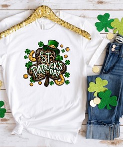 St Patricks Day Leopard Shamrock Shirt, Womens St Patricks Day Outfit, Shamrock Shirt, Cute St Patricks Shirt, St Pattys Day, Teacher Shirt