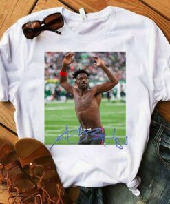 Tampa Bay Antonio Brown Takes Off T-Shirt
