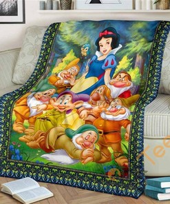 Unique Disney The Snow White And 7 Dwarfs Sherpa Blanket Fleece Blanket Funny Gifts