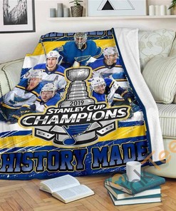 We All Bleed Blue History Made St. Louis Blues Express Sherpa Fleece Blanket Gifts for Family, for Couple