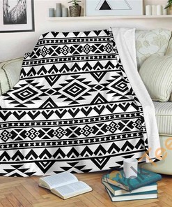 White And Black Aztec Pattern Sherpa Fleece Blanket Gifts for Family, for Couple
