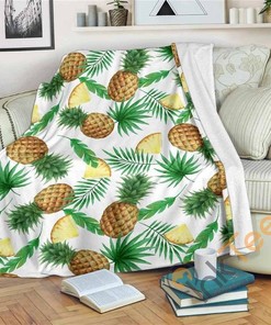 White Watercolor Pineapple Pattern Sherpa Fleece Blanket Gifts for Family, for Couple