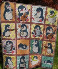 Baby Penguin Personalized Quilt Bedding Set - Perfect for Home Decoration and Family Gifts