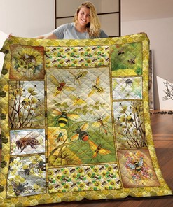 Bee Patterned Personalized Quilt Bedding Set with Matching Pillowcases