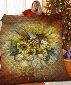 Bee Sunflower Quilt Bedding Set - Perfect for Bedroom Decor and Family Gifts