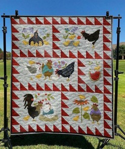Chicken Quilt Bedding Set: Personalized Home Decor for Chicken Fans