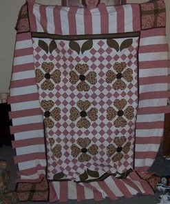 Clover Quilt Bedding Set Personalized with Custom Name for Bedroom Decor, Family Gifts