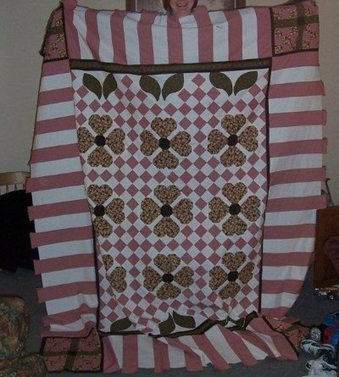 Clover Quilt Bedding Set Personalized with Custom Name for Bedroom Decor, Family Gifts