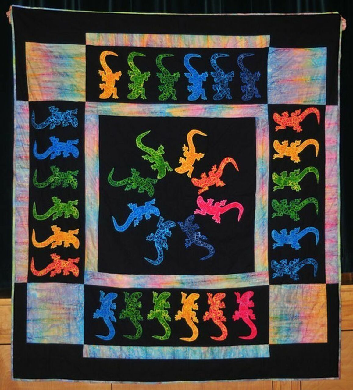 Colorful Lizards Quilt Bedding Set for Home Decoration and Reptile Enthusiasts - Gifts for Family
