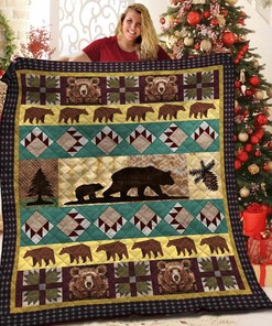 Cozy Up with a Personalized Bear Quilt Bedding Set - Perfect for Bedroom Decoration and Thoughtful Gifts