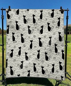 Create Your Own Cat Quilt Bedding Set for a Personalized Home Decoration and Gift