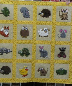 Custom Animal Quilt Bedding Set with Personalization Option, Ideal for Bedroom Decor and Family Gifts