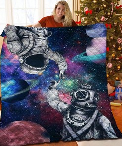 Custom Astronaut Bedding Set - Perfect for Bedroom Decor and Family Gifts