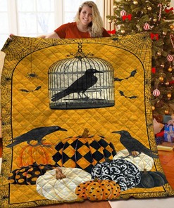Custom Halloween Quilted Bedding and Pillow Covers Set - Suitable for Home Decoration and Family Gifts