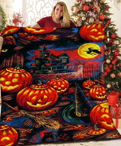 Custom Halloween Quilted Bedspread and Pillow Cover Set - Suitable for Home Decoration and Family Gifts