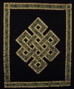 Custom Name Celtic Quilt Bedding Set for Personalized Bedroom Decor, Family Gifts