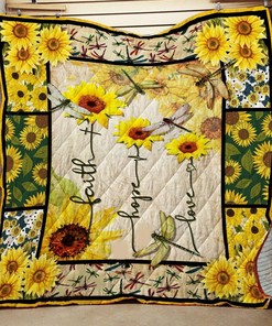Customizable Fall Deer Hunting Quilt Bedding Set Blanket - Gifts for Fans and Family