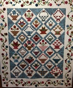 Customizable Flower Quilt Bedding Set for Personalized Gifts