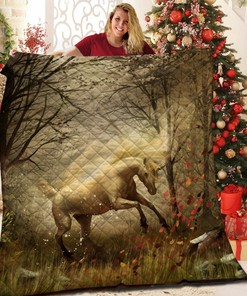 Customizable Horse Quilt Bedding Set, Personalized for Your Bedroom Decor and Family Gifts