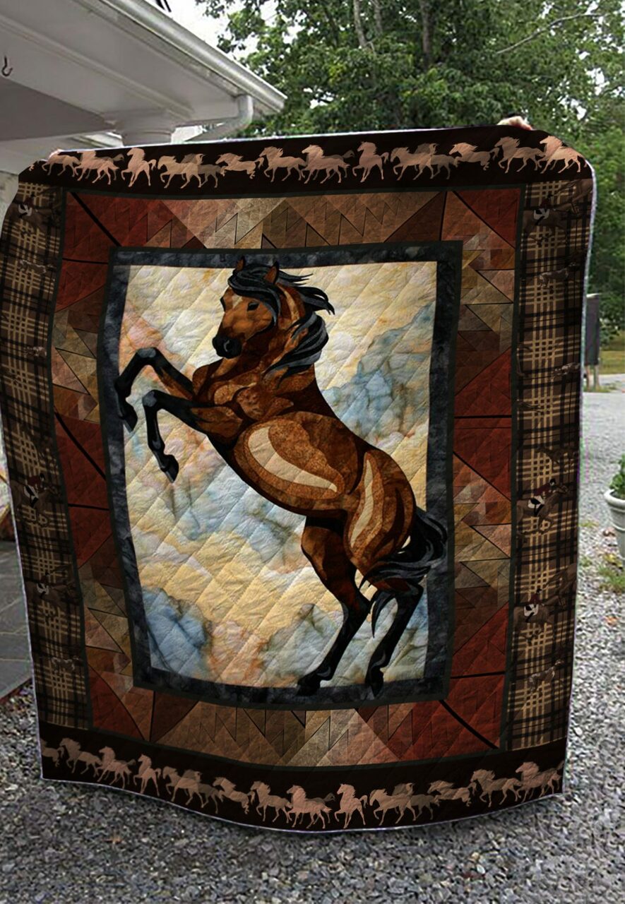 Customizable Horse Quilt Bedding Set for Personalized Bedroom Decor, Gift for Family