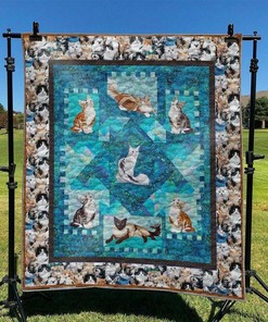 Customized Cat Quilt Bedding Set with Personalized Name for Bedroom Decor and Gift
