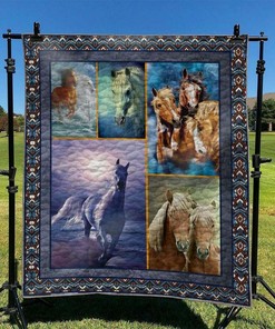 Customized Horse Quilt Bedding Set, Perfect for Gifts or Home Decoration