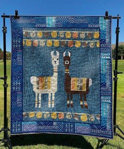 Customized Llama Quilt Bedding Set for Bedroom Decor, Ideal Gifts for Family