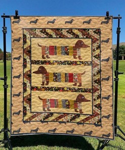 Dachshund Dog Quilt Bedding Set - Great Gifts for Family and Bedroom Decor
