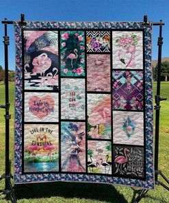 Flamingo Love Quilt Blanket Set for Cozy Home Decoration and Picnic Fun - Gifts for Family