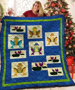 Frog Quilt Bedding Set Personalized with Name, Perfect Gift for Family