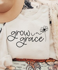 Grow In Grace Christian T-Shirt with Inspirational Bible Verse and Jesus Design