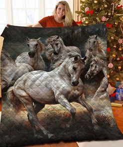 Horse Quilt Bedding Set with Personalized Name or Quote - Great for Home Decoration or Picnic