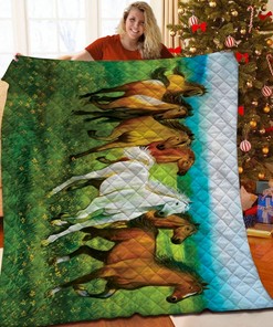 Horse Themed Quilt Bedding Set - Add Your Name or Quote to Personalize - Perfect for Home Decor