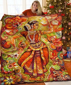 Indian Women Quilt Bedding Set - Perfect for Ethnic Bedroom Decor and Family Gifts