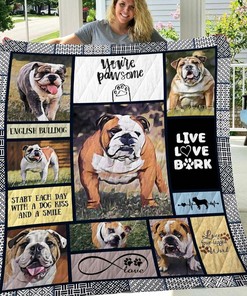 Lick Their Feet Bulldog Personalized Quilt Bedding Set, Great for Bedroom Decor and Family Gifts