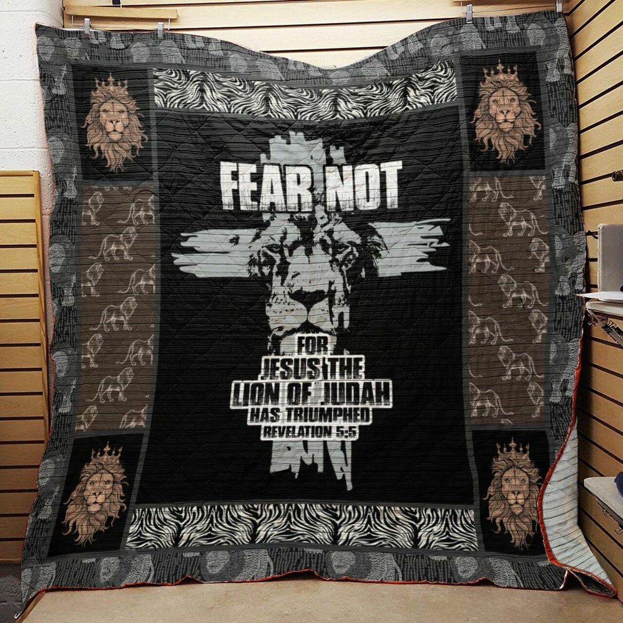Lion Quilt Bedding Set Bedroom Decor, Personalized Gift for Family