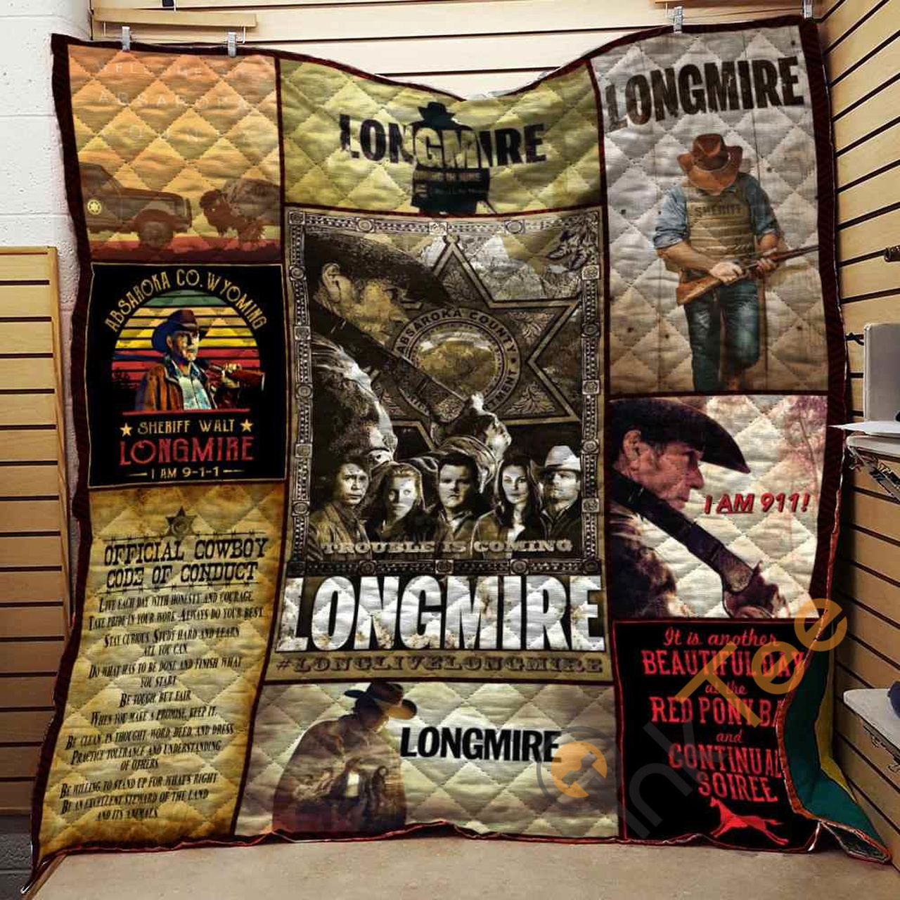 Longmire Collage Blanket Quilt Bedding Set for Personalized Home Decor and Family Gifts